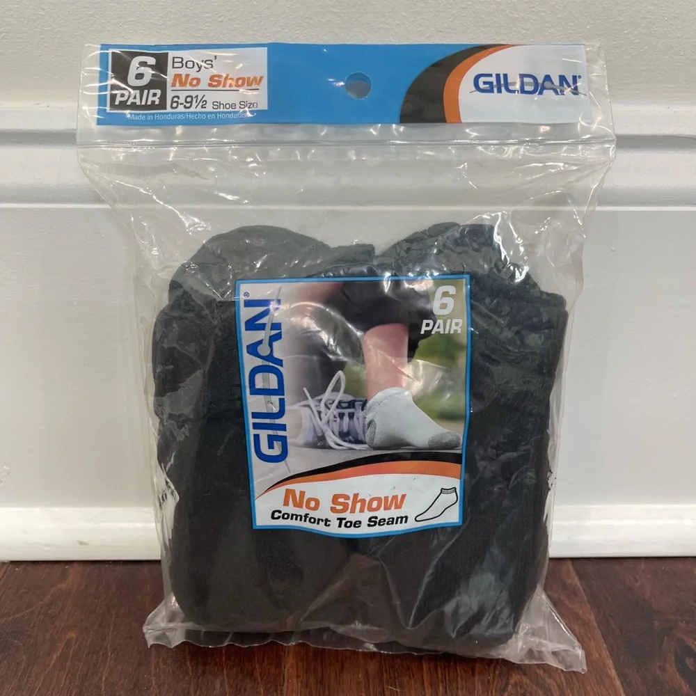 NEW 18 pairs Gildan No-Show Black Socks for boys, size 6-9.5